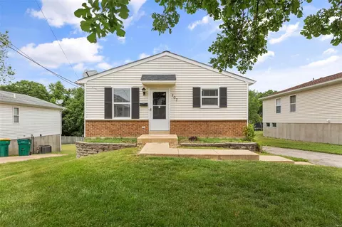 107 Reasnor Ave, Saint Louis, MO 63119