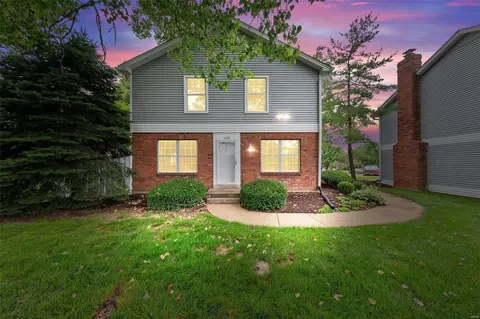 1670 Kircher Dr #A, Saint Charles, MO 63303
