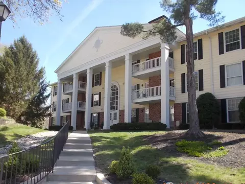 1530 Bedford Forge Ct #21, Chesterfield, MO 63017
