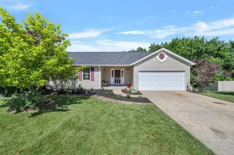 1010 Haversham Ct, Saint Charles, MO 63304