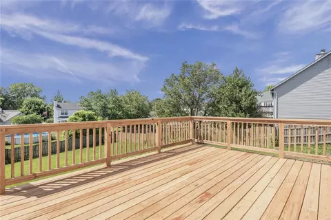 Exterior - 16 Red Cedar Parc Ct, O'fallon, MO 63368 photo 2 of 5