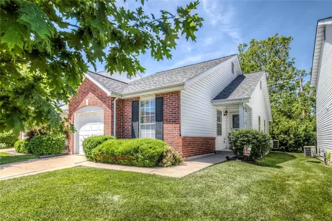 253 Tyndale Dr, O'fallon, MO 63366 photo 2