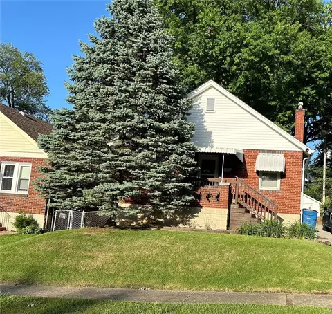 3526 Charlack Ave, Saint Louis, MO 63114