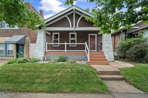 4004 Tholozan Ave, Saint Louis, MO 63116