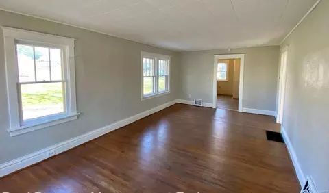 7525 San Diego Ave, Normandy, MO 63121 photo 4