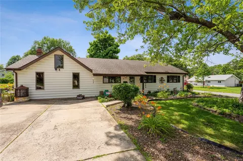 Exterior - 2 Saint Paul Ct, O'fallon, MO 63366 photo 3 of 6