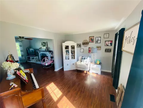 1209 Saddlemaker Dr, Saint Charles, MO 63304 photo 9