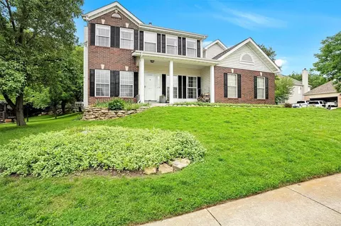 903 Legends View Dr, Eureka, MO 63025 photo 2