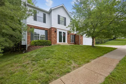 2426 Forest Leaf Pkwy, Wildwood, MO 63011