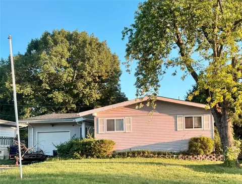 340 Malone Dr, Mehlville, MO 63129