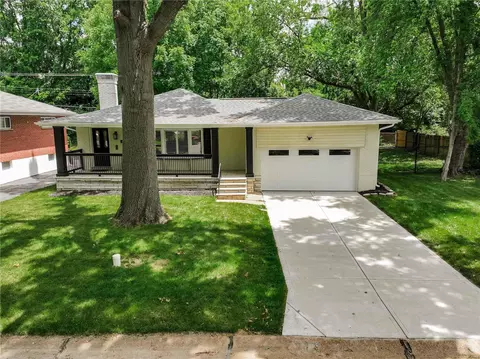 646 Francis Pl, Saint Louis, MO 63105