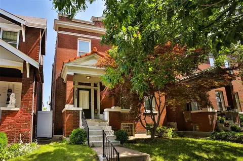 3325 Humphrey St, Saint Louis, MO 63118