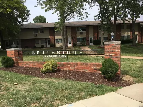 9920 Bunker Hill Dr #B, Saint Louis, MO 63123