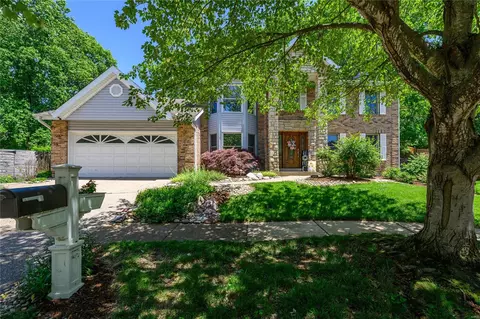 6902 Wellsford Ct, Saint Louis, MO 63129