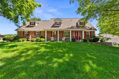 3427 Frontier Dr, Saint Charles, MO 63303