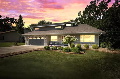 1423 Hudson Lndg, Saint Charles, MO 63303