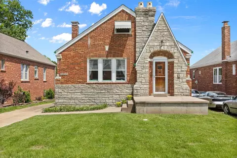 9044 Kathleen Ave, Saint Louis, MO 63123