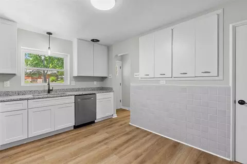 Kitchen - 231 Wooster Dr, Ferguson, MO 63135 photo 2 of 2