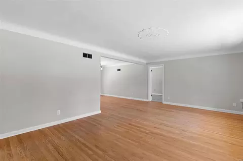 Living - 231 Wooster Dr, Ferguson, MO 63135 photo 2 of 10