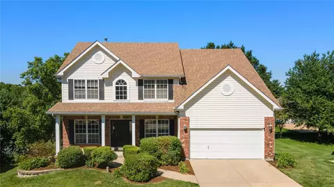 113 Riverwood Park Dr, Florissant, MO 63031