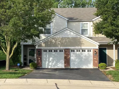 4867 Heritage Heights Cir, Hazelwood, MO 63042