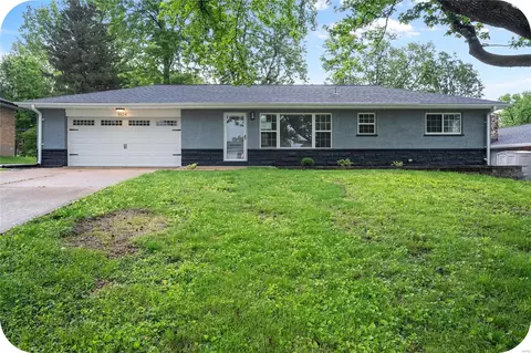 8824 Glen Rose Dr, Saint Louis, MO 63126