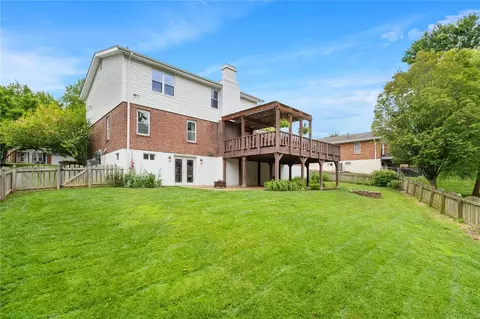 412 Glan Tai Dr, Manchester, MO 63011 photo 3