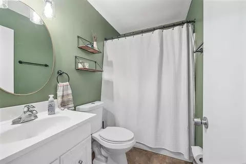 Bath - 403 Wild Winds Dr, O'fallon, MO 63368 photo 1 of 2
