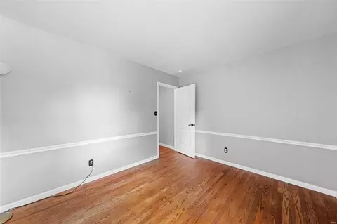 Bedroom - 311 Bristol Ct, Ballwin, MO 63011 photo 9 of 9