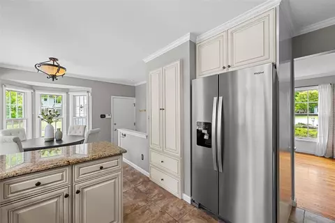 Kitchen - 311 Bristol Ct, Ballwin, MO 63011 photo 2 of 7