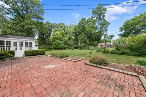 Exterior - 311 Bristol Ct, Ballwin, MO 63011 photo 9 of 14