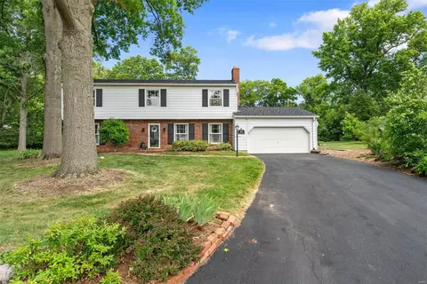 Exterior - 311 Bristol Ct, Ballwin, MO 63011 photo 4 of 14