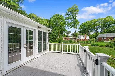 Exterior - 311 Bristol Ct, Ballwin, MO 63011 photo 8 of 14