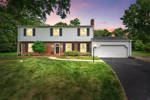 311 Bristol Ct, Ballwin, MO 63011