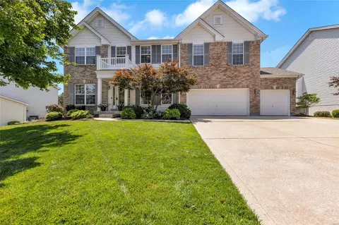 7352 Macleod Ln, O'fallon, MO 63368