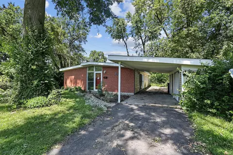 8471 January Ave, Berkeley, MO 63134