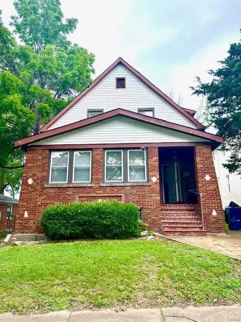 8307 Madison Ave, Saint Louis, MO 63114