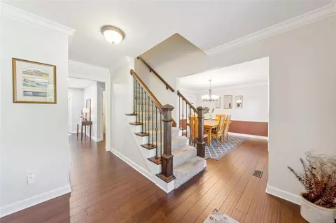Entry Way - 604 Log Hill Ct, Ballwin, MO 63011 photo 2 of 3