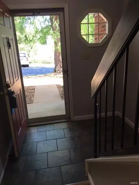 Entry Way - 1011 Pocono Trl, Ballwin, MO 63021 photo 1 of 4