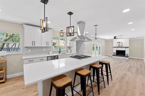 8 Oakrail Dr, Saint Peters, MO 63376