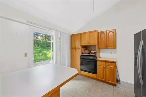 836 Country Stone Dr, Manchester, MO 63021 photo 5