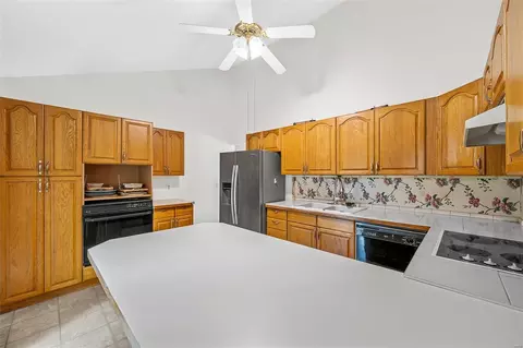 836 Country Stone Dr, Manchester, MO 63021 photo 4