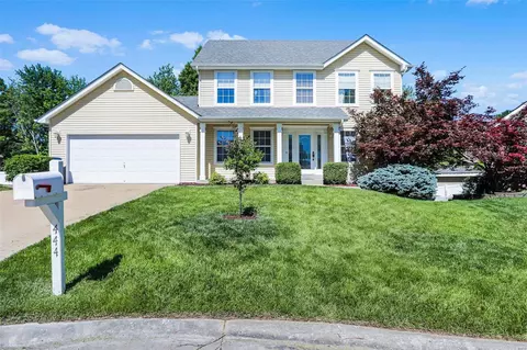 444 Willow View Ln, St. Peters, MO 63376