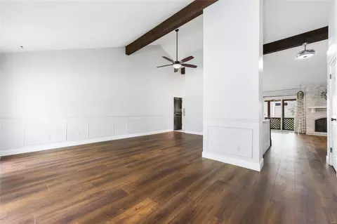 Living - 823 Garonne Dr, Manchester, MO 63021 photo 1 of 4