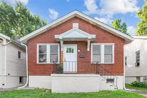4430 S Spring Ave, Saint Louis, MO 63116