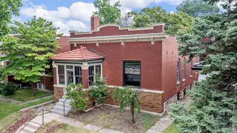 4610 S Grand Blvd, Saint Louis, MO 63111
