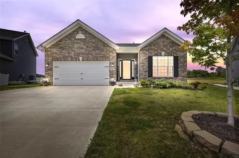 329 Creek Sound Ct, Wentzville, MO 63385