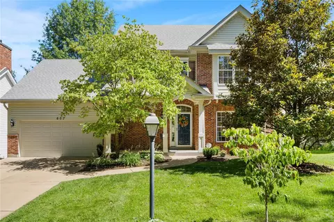 607 Gaslite Ln, Saint Louis, MO 63122