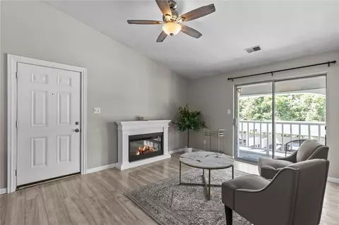 1239 Creve Coeur Crossing Ln #K, Chesterfield, MO 63017