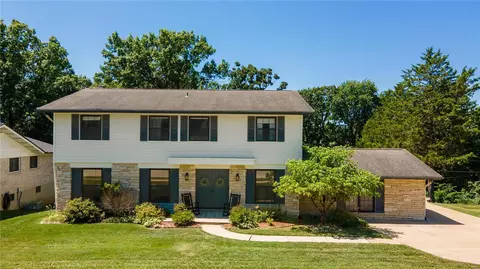 4618 Britcastle Dr, Saint Louis, MO 63128